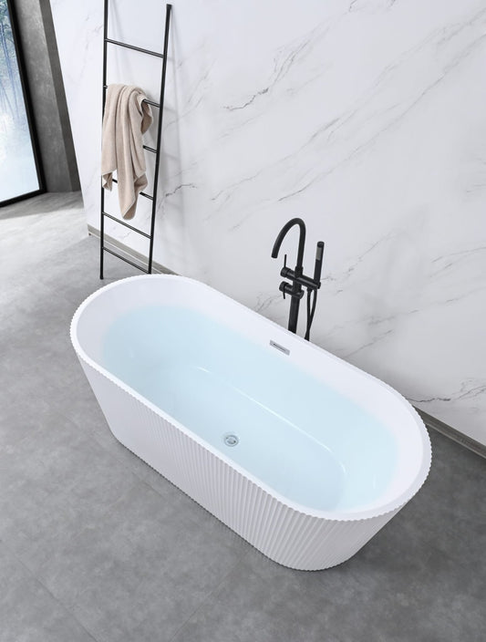 Cada baie freestanding Florenta alba 823 este un model modern cu design elegant, finisaj: alb integral cu textura riflaj vertical.