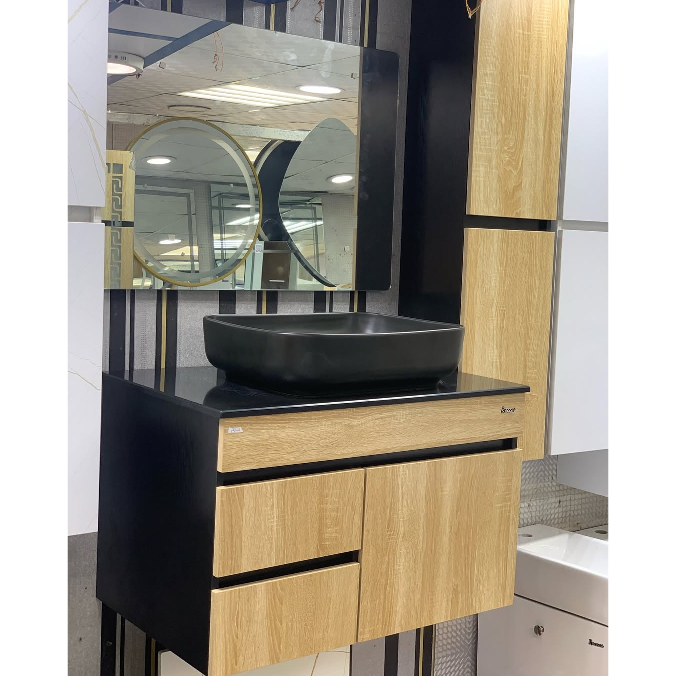 Mobilier Forest (WB-BC077) 80 cm oglindă cu LED, lavoar ceramic, blat compozit, soldat inclus, MDF total